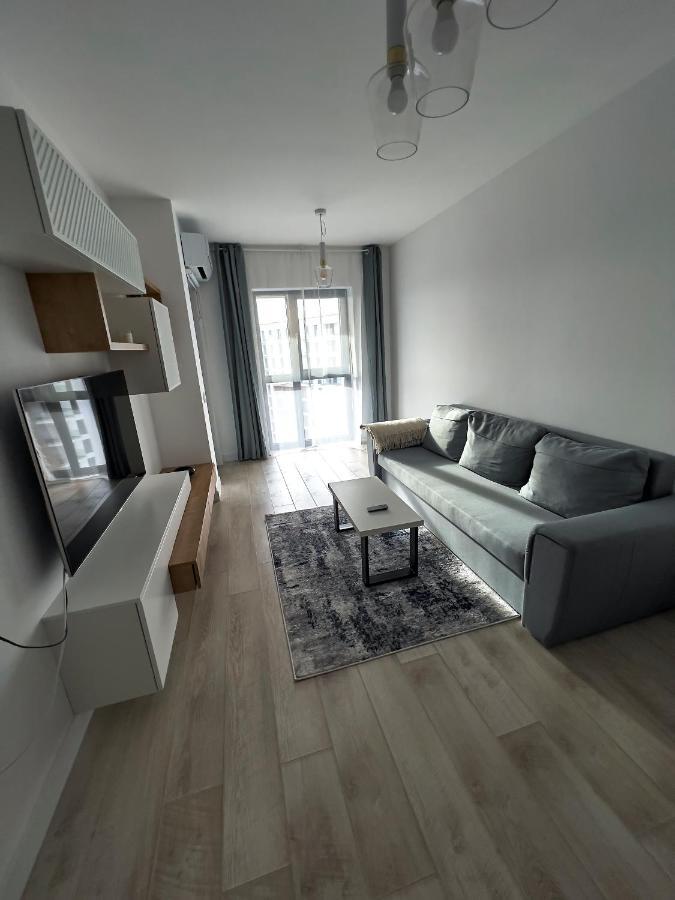 Silver Apartment